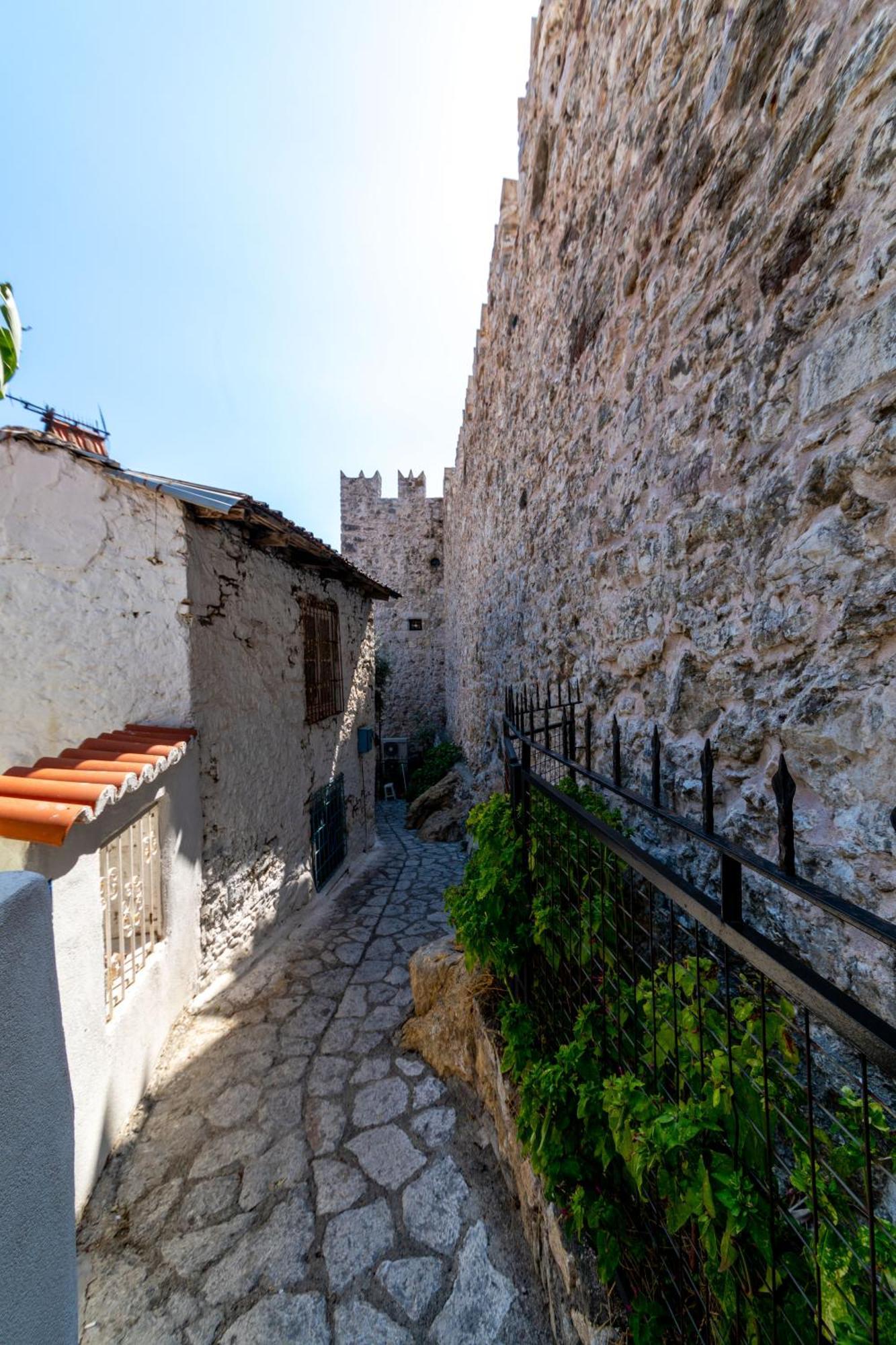 Mustafa Tokalac Castle House Gasthof *